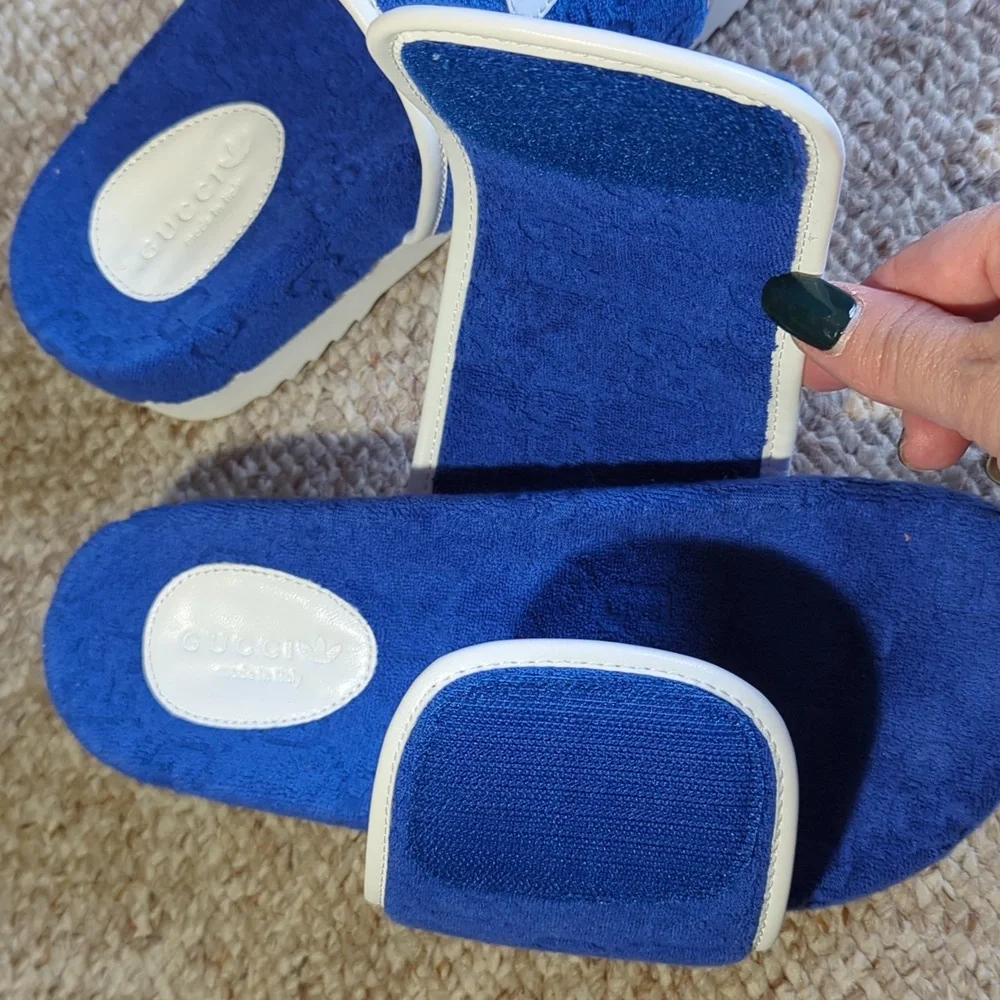 GUCCI x ADIDAS- New 2022 Magic Sponge Slides, Size US-9